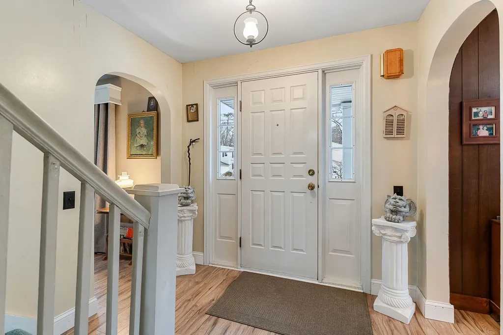 19 Woodlawn Road Burlington VT 05408