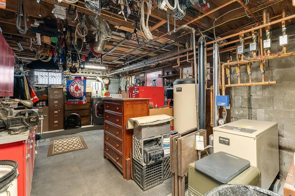 19 Woodlawn Road Burlington VT 05408