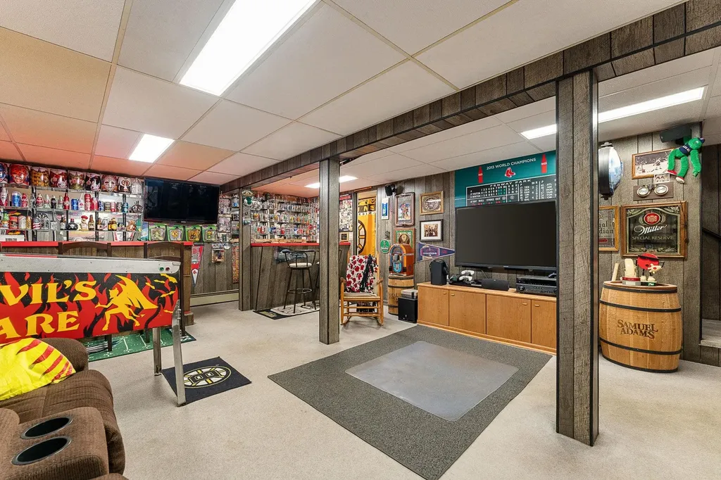 19 Woodlawn Road Burlington VT 05408