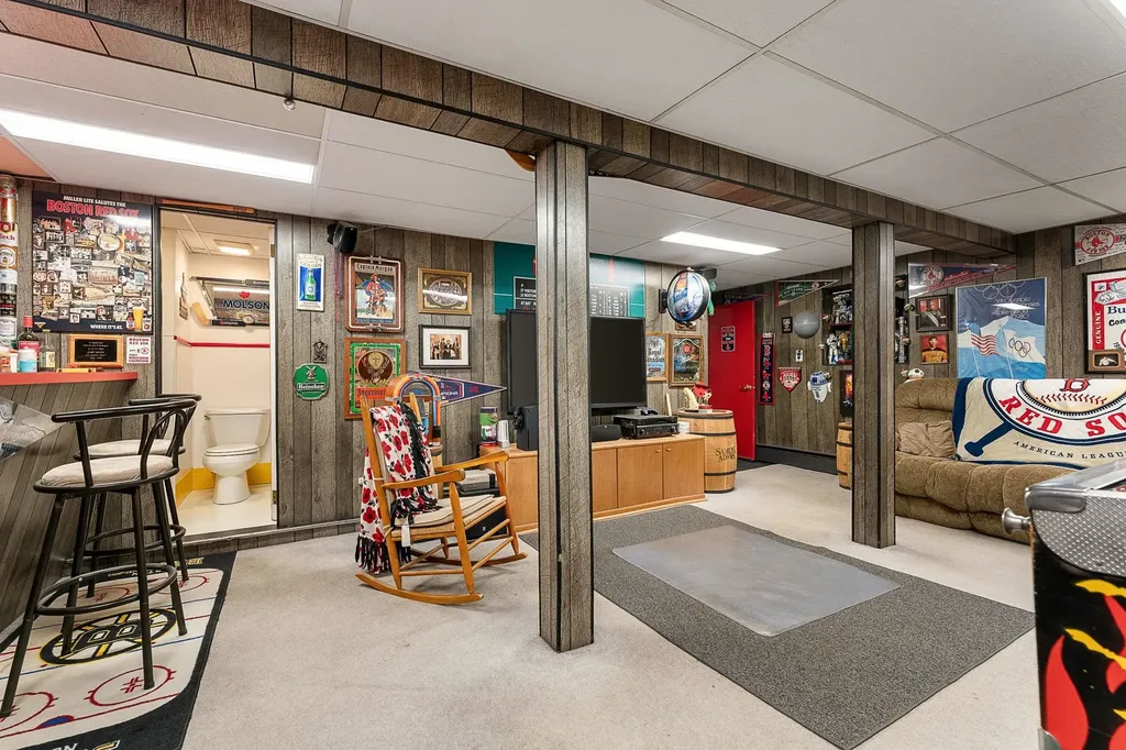 19 Woodlawn Road Burlington VT 05408