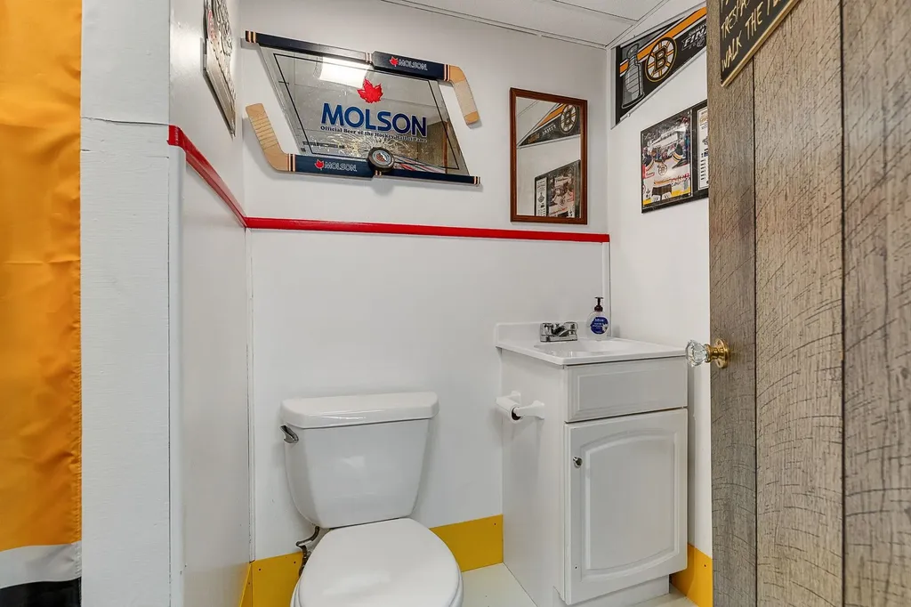 19 Woodlawn Road Burlington VT 05408