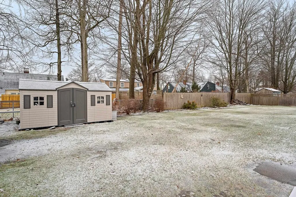 19 Woodlawn Road Burlington VT 05408