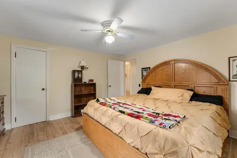 19 Woodlawn Road Burlington VT 05408