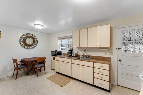 19 Woodlawn Road Burlington VT 05408