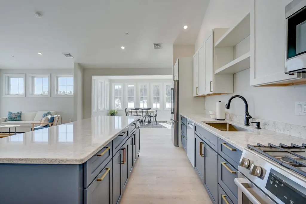 93 Whispering Pines Place Conway NH 03860