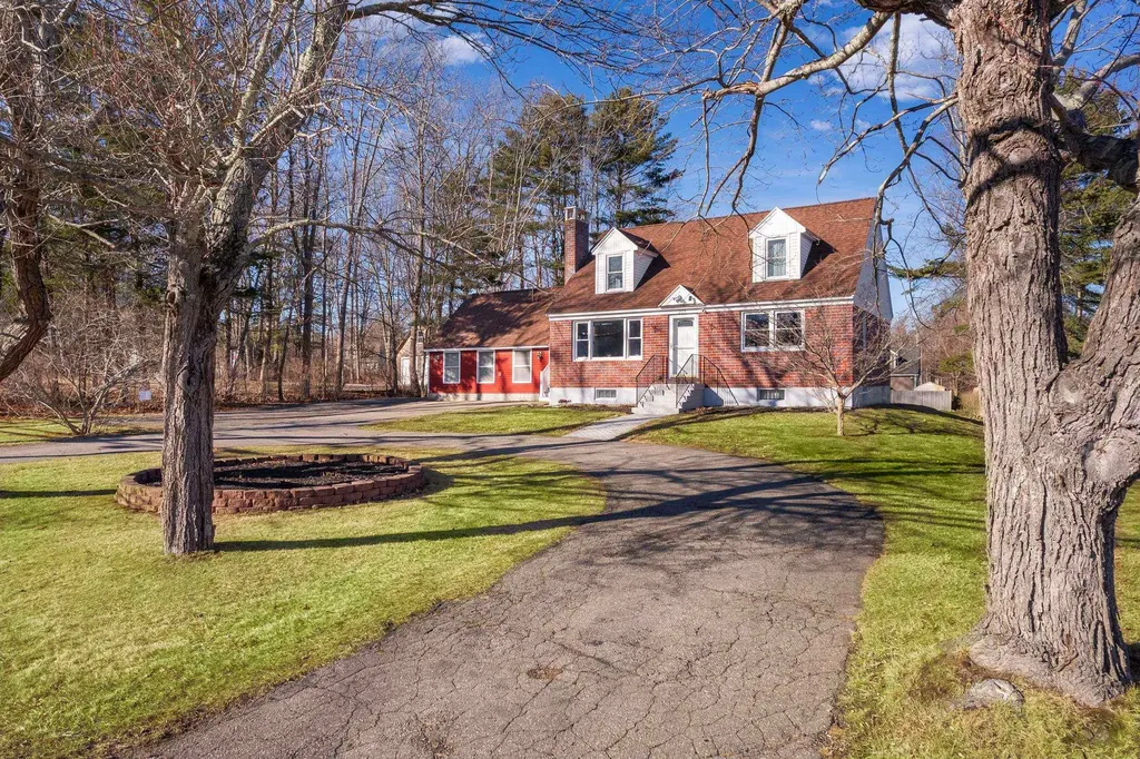 208 Long Sands Road York ME 03909