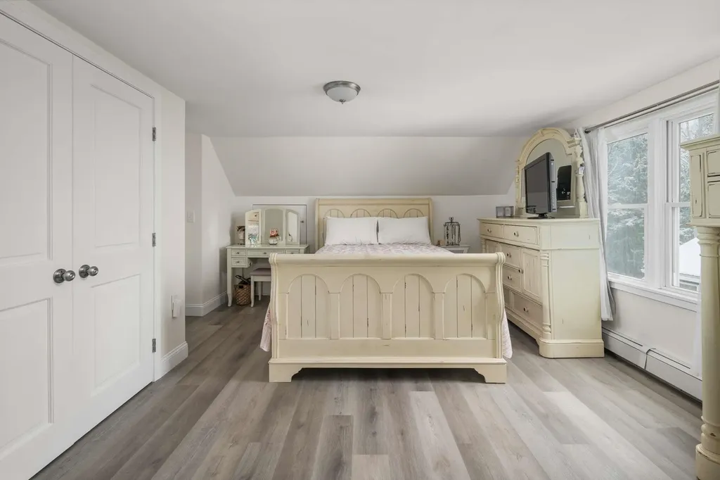 208 Long Sands Road York ME 03909