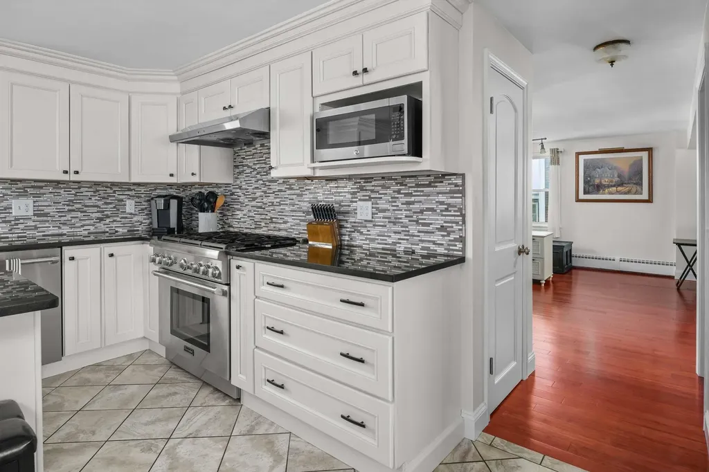 208 Long Sands Road York ME 03909