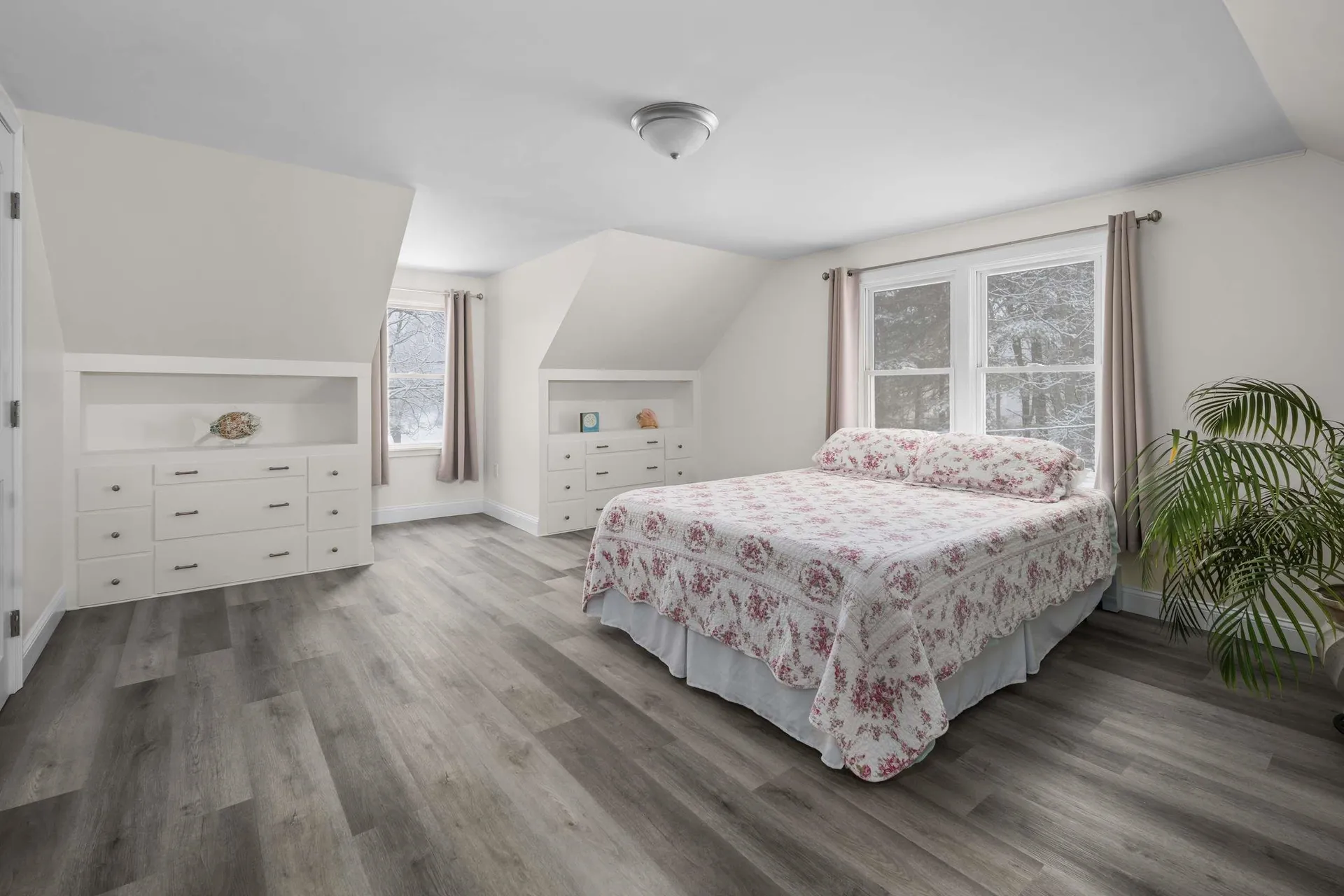 208 Long Sands Road York ME 03909