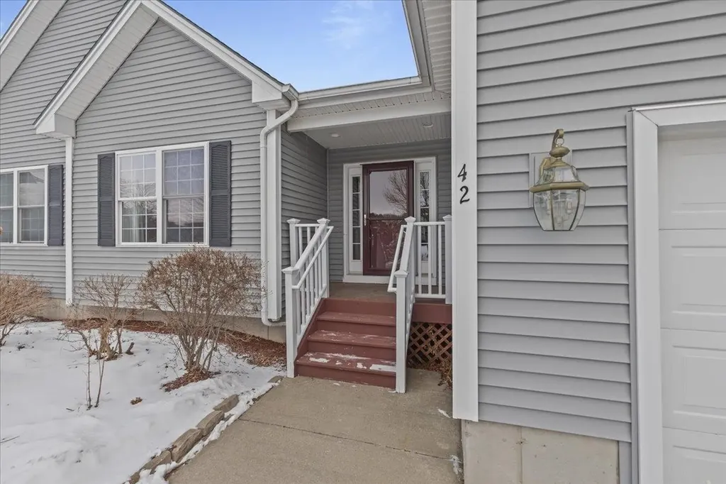 42 Haileys Way Colchester VT 05446
