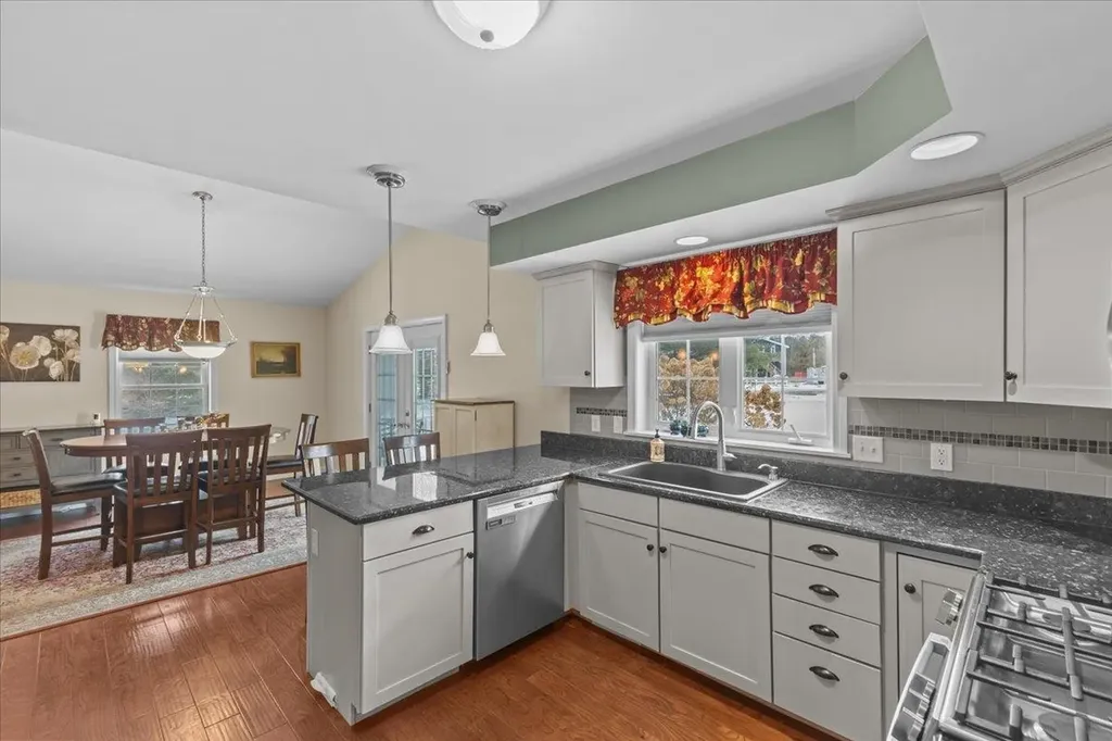 42 Haileys Way Colchester VT 05446