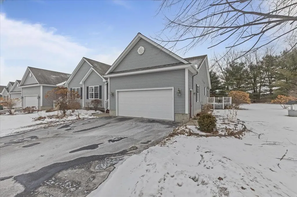 42 Haileys Way Colchester VT 05446