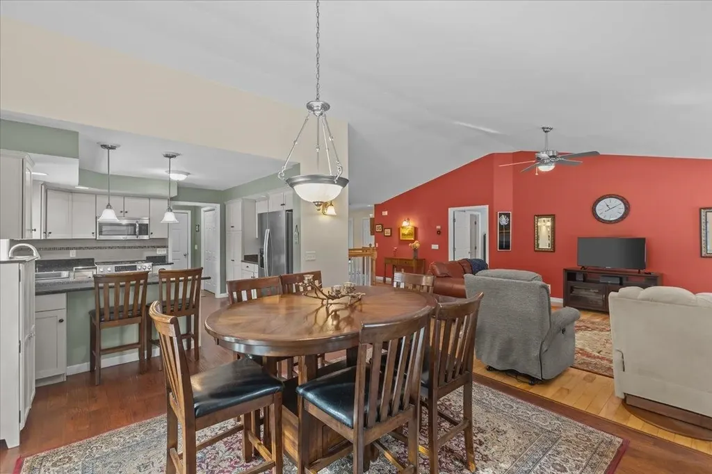 42 Haileys Way Colchester VT 05446