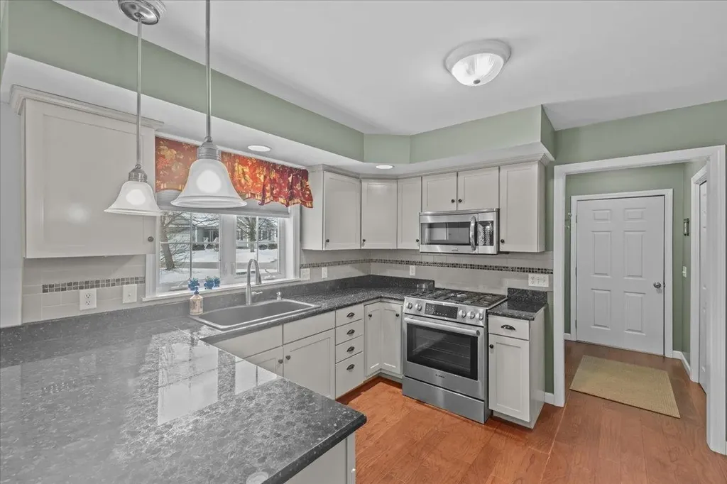 42 Haileys Way Colchester VT 05446