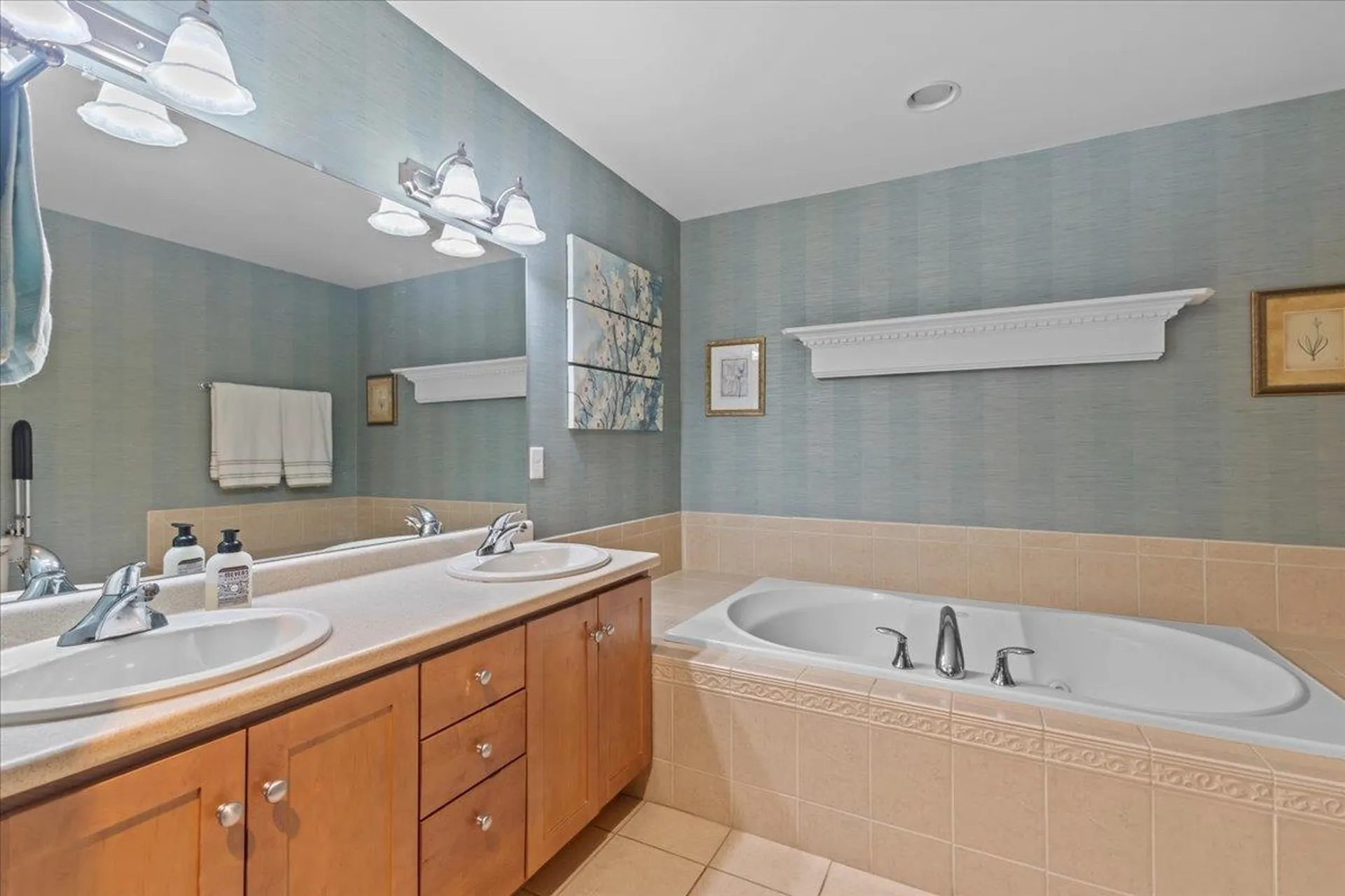 42 Haileys Way Colchester VT 05446