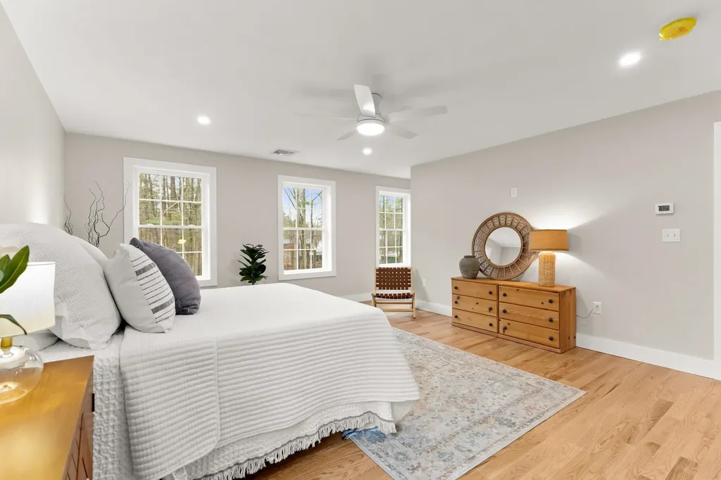 12 Peaslee Road Rochester NH 03867