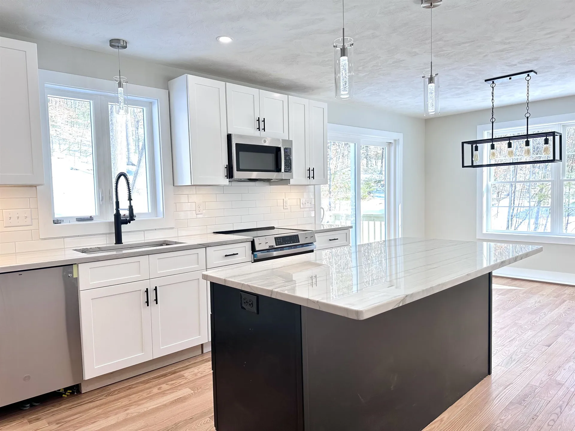 12 Peaslee Road Rochester NH 03867