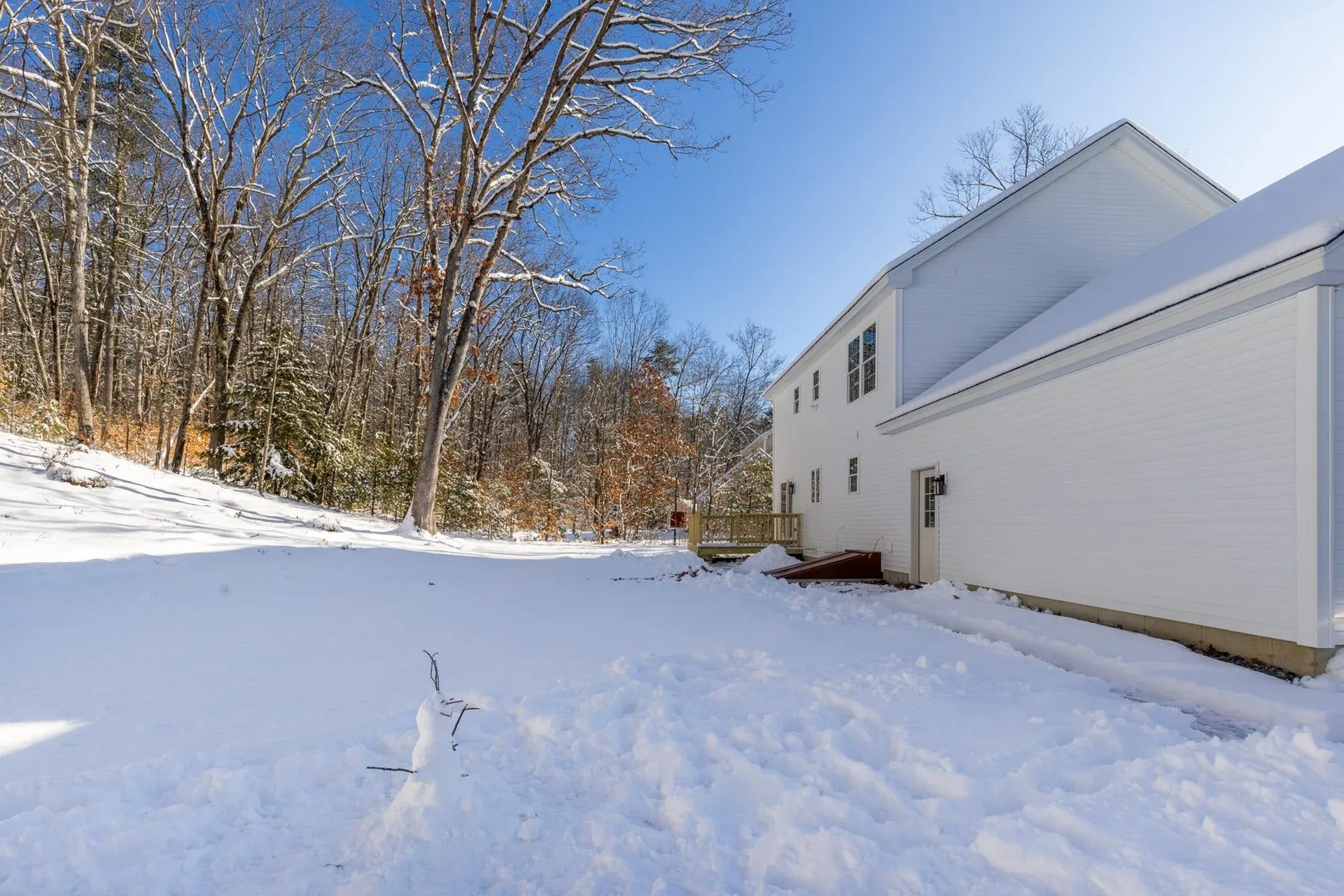 12 Peaslee Road Rochester NH 03867