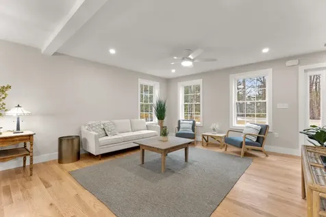 12 Peaslee Road Rochester NH 03867