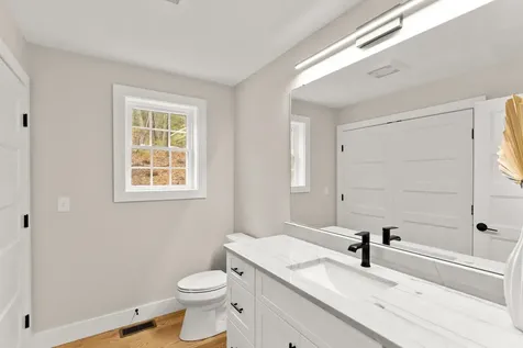 12 Peaslee Road Rochester NH 03867