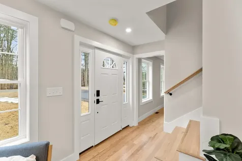 12 Peaslee Road Rochester NH 03867