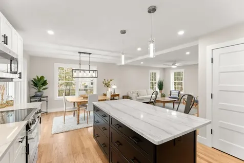 12 Peaslee Road Rochester NH 03867