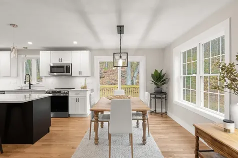 12 Peaslee Road Rochester NH 03867