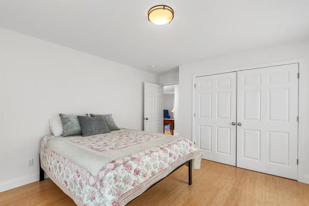 34 Pleasant Street Lyme NH 03768