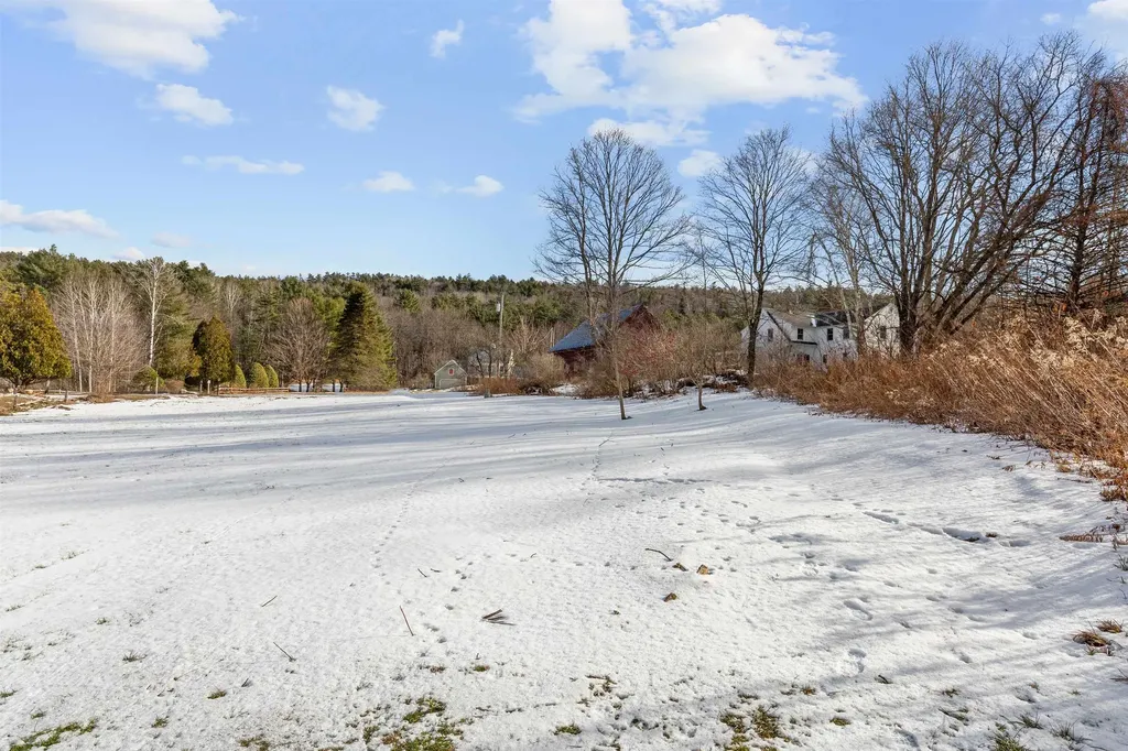 34 Pleasant Street Lyme NH 03768