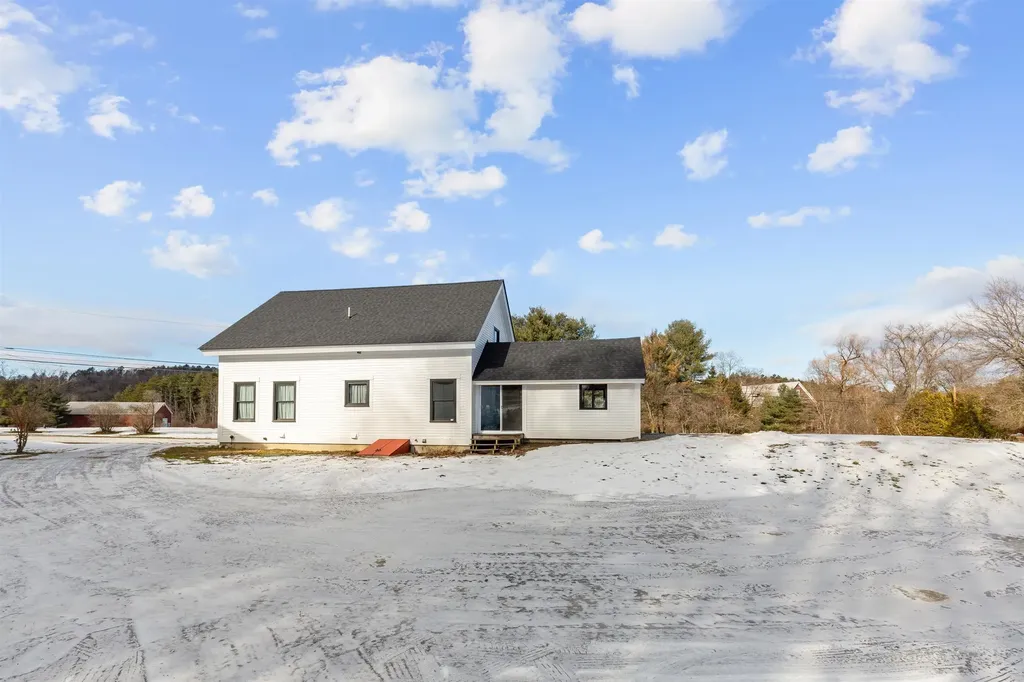 34 Pleasant Street Lyme NH 03768