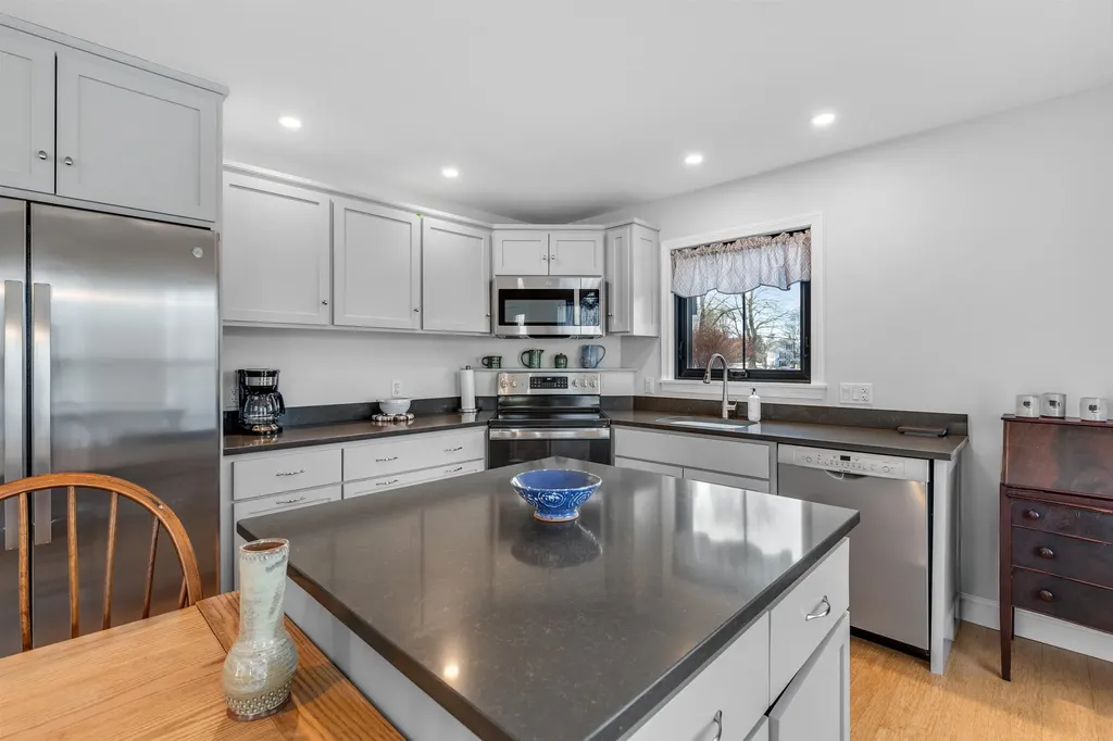 34 Pleasant Street Lyme NH 03768