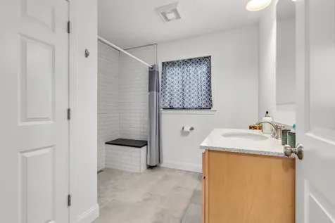 34 Pleasant Street Lyme NH 03768