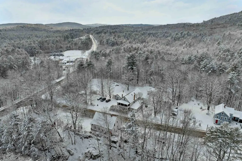 11 White Plains Road Webster NH 03303