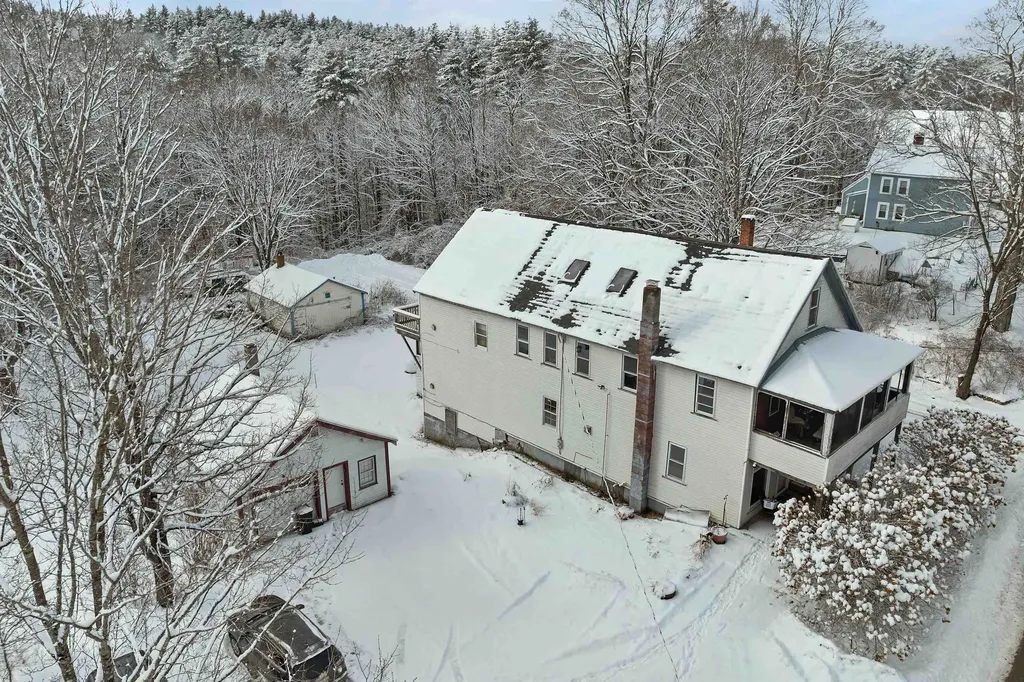 11 White Plains Road Webster NH 03303