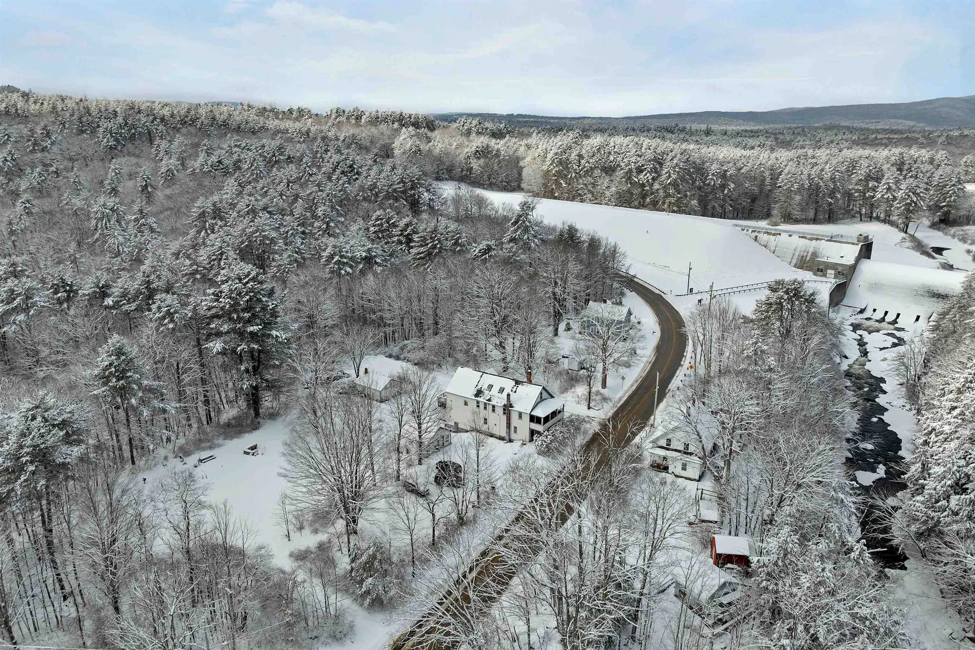 11 White Plains Road Webster NH 03303