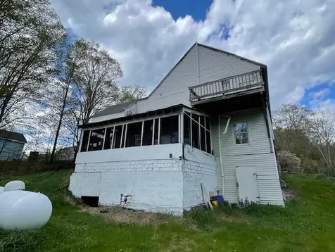 11 White Plains Road Webster NH 03303