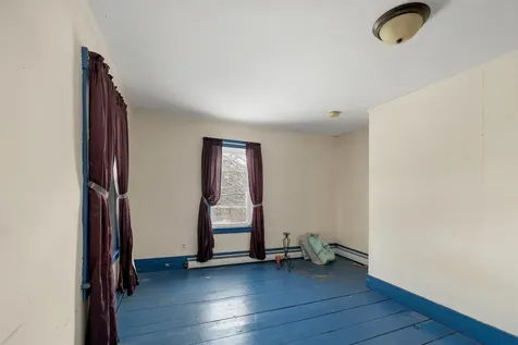 11 White Plains Road Webster NH 03303