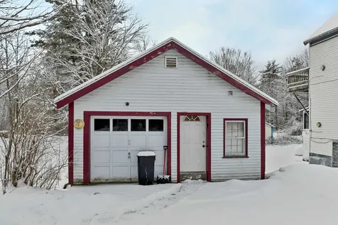 11 White Plains Road Webster NH 03303