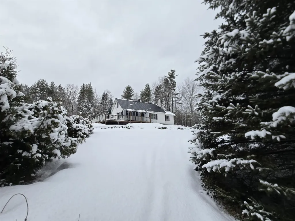 3148 Route 11 Londonderry VT 05148