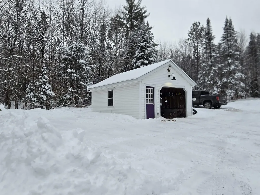 3148 Route 11 Londonderry VT 05148