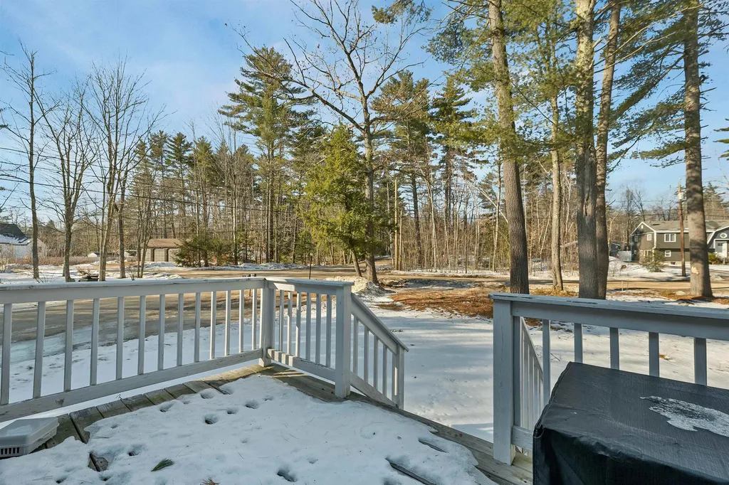 29 Birch Road Middleton NH 03887