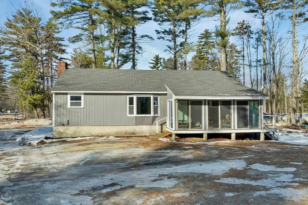 29 Birch Road Middleton NH 03887