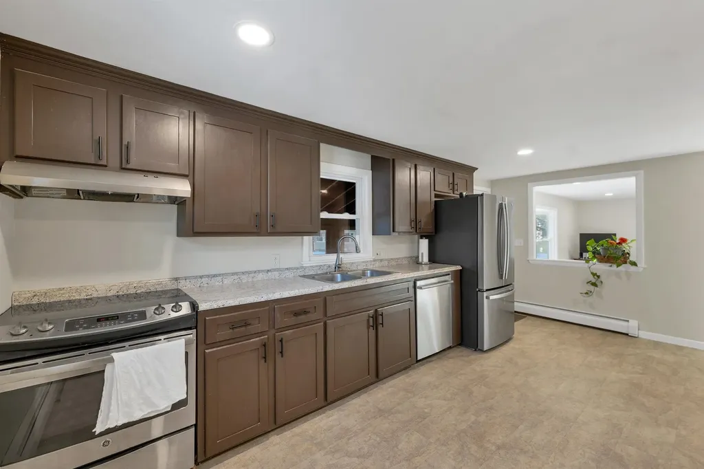 29 Birch Road Middleton NH 03887