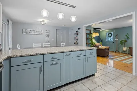 49 Cottage Circle Lebanon NH 03784