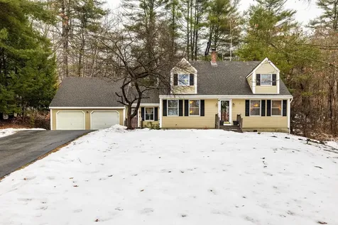49 Cottage Circle Lebanon NH 03784