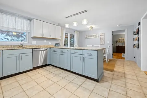 49 Cottage Circle Lebanon NH 03784