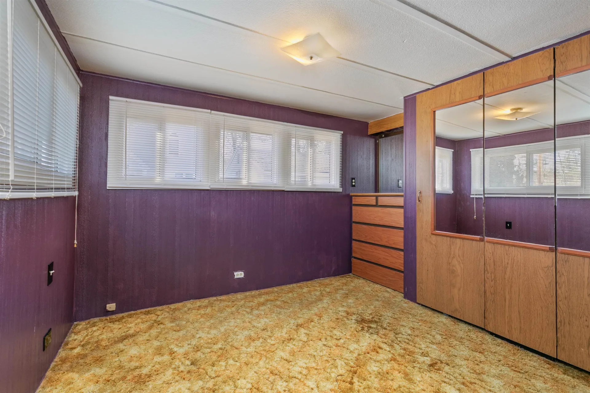 8 Gardner Avenue Salem NH 03079