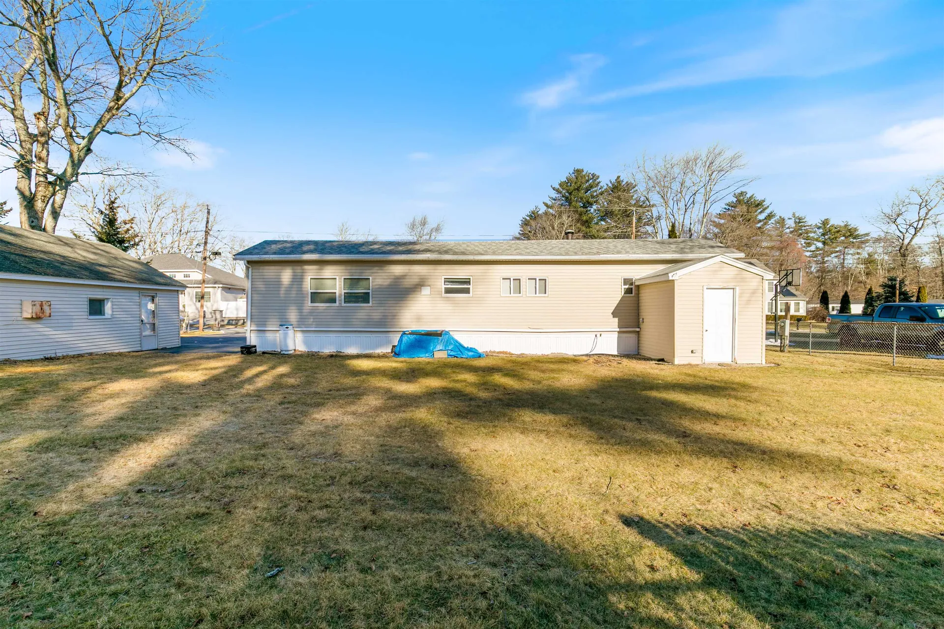 8 Gardner Avenue Salem NH 03079