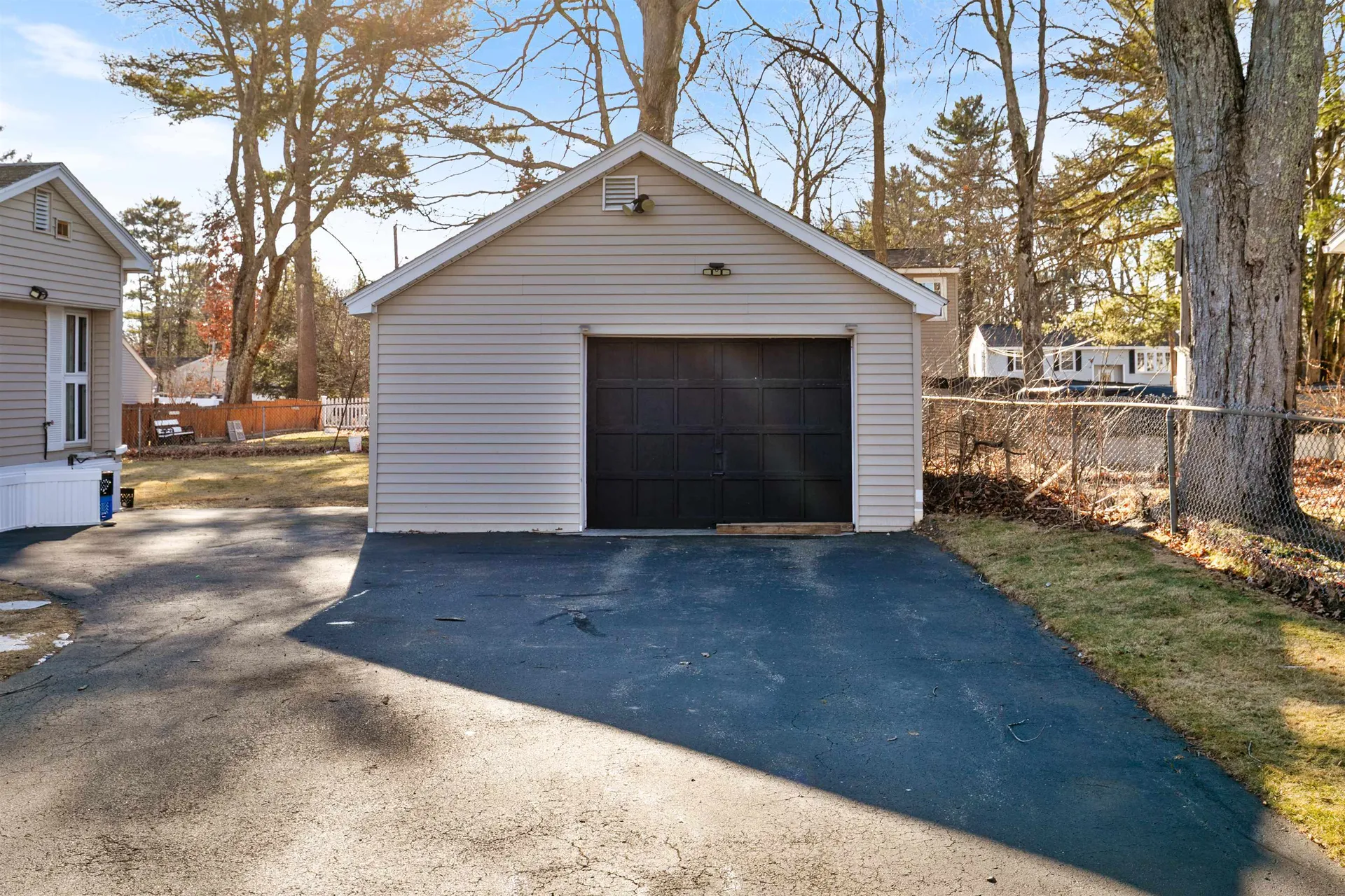 8 Gardner Avenue Salem NH 03079