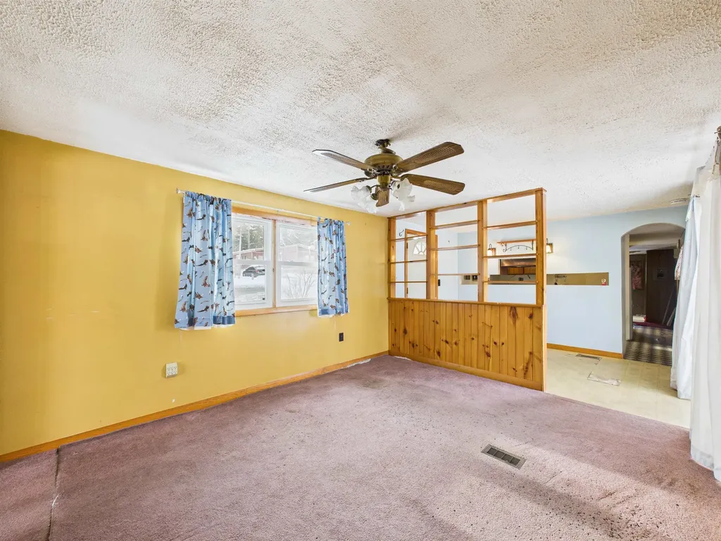 97 Lat Lane Swanzey NH 03446